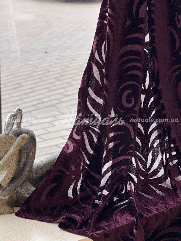 Шторы на метраж бархат Бонди Тропик темная вишня