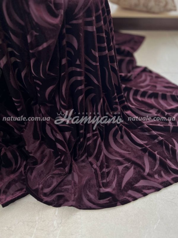 Шторы на метраж бархат Бонди Тропик темная вишня